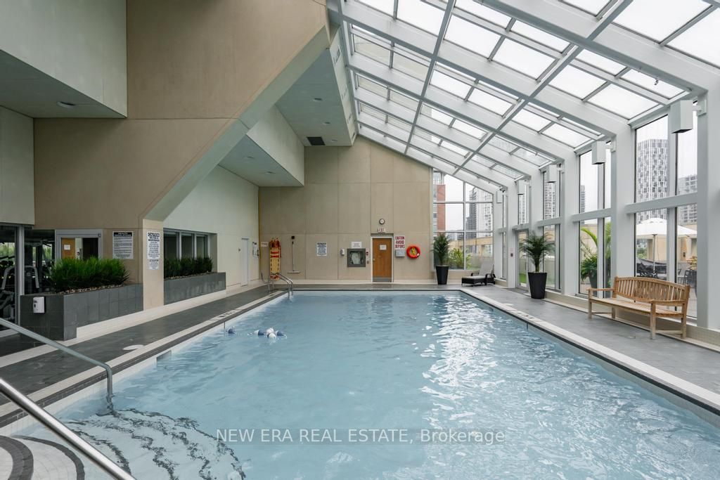 460 Queens Quay W, #404E