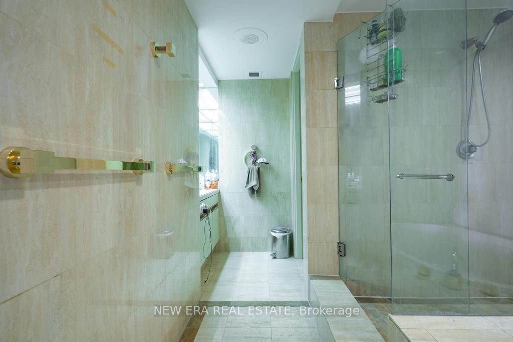 460 Queens Quay W, #404E