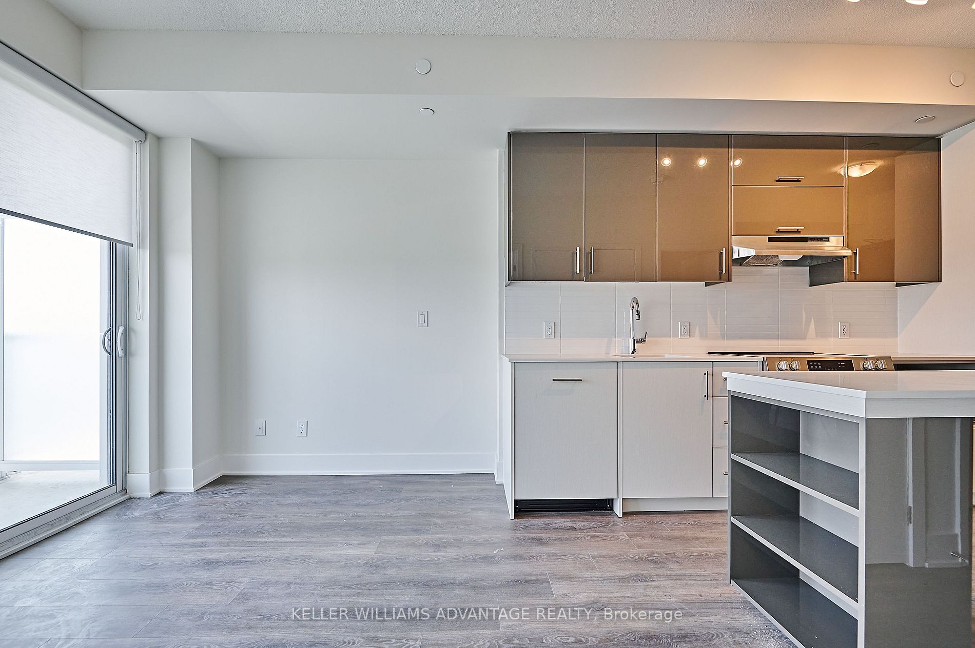 188 Fairview Mall Dr, #1610