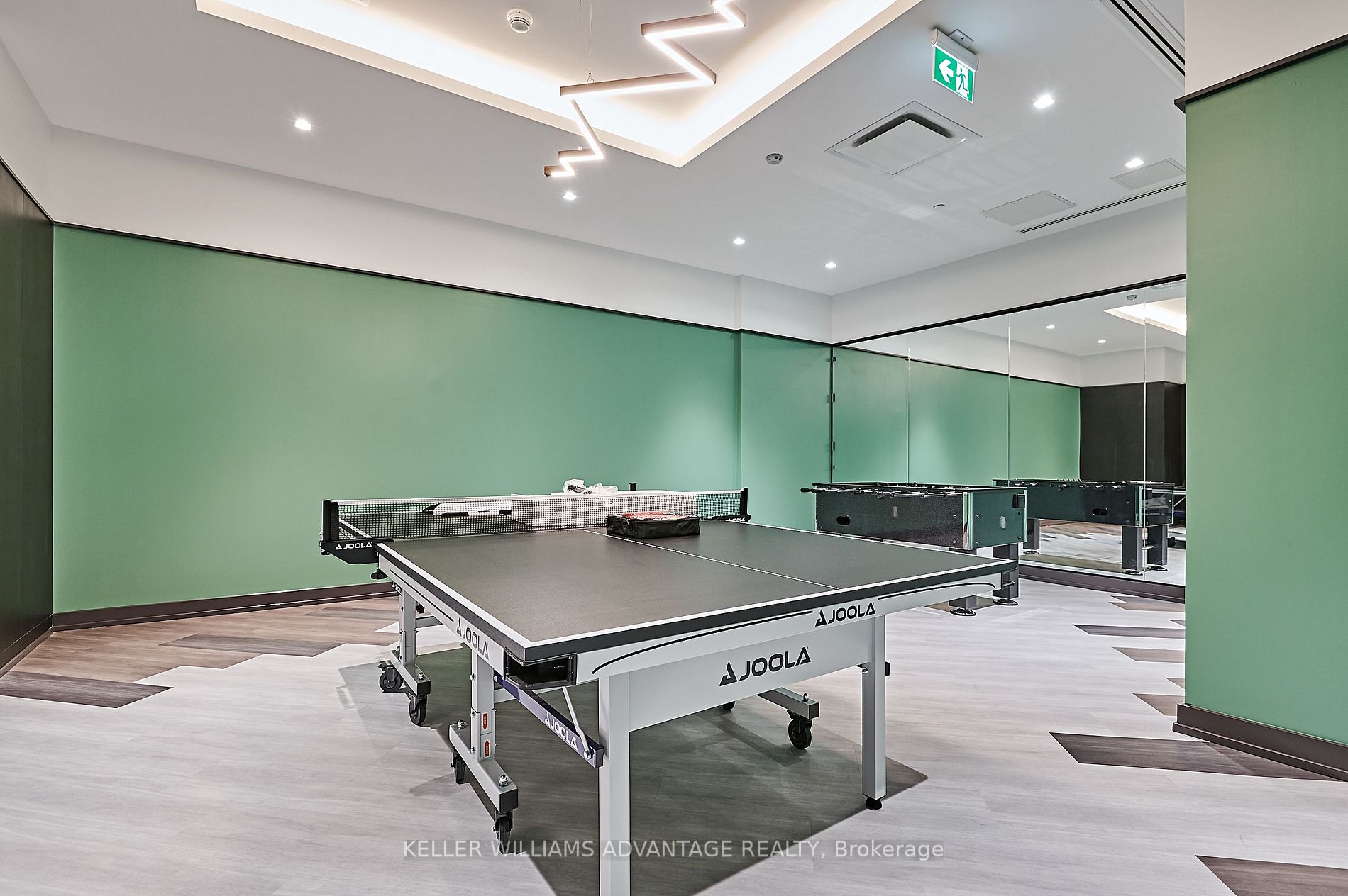 188 Fairview Mall Dr, #1610