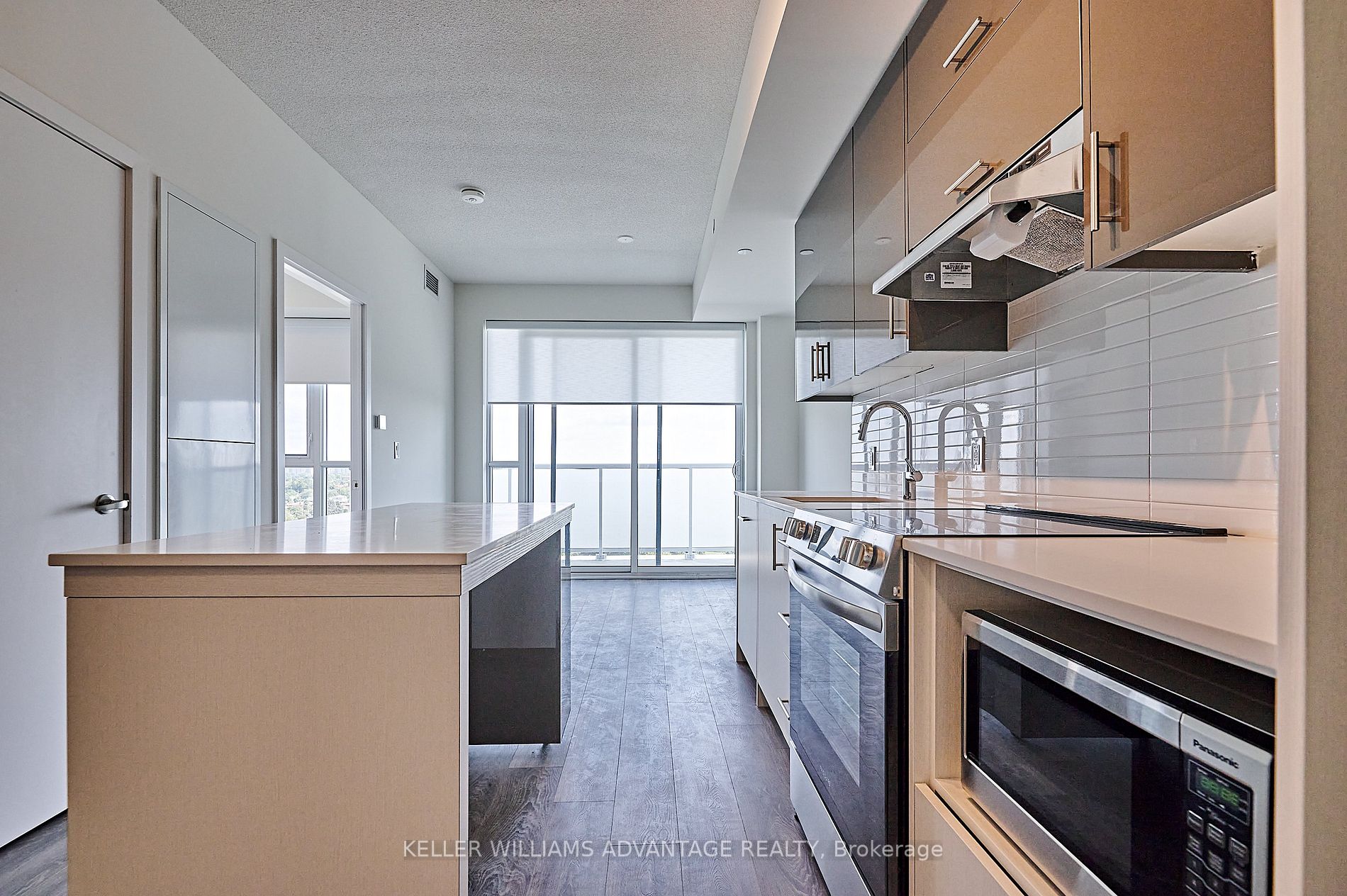 188 Fairview Mall Dr, #1610