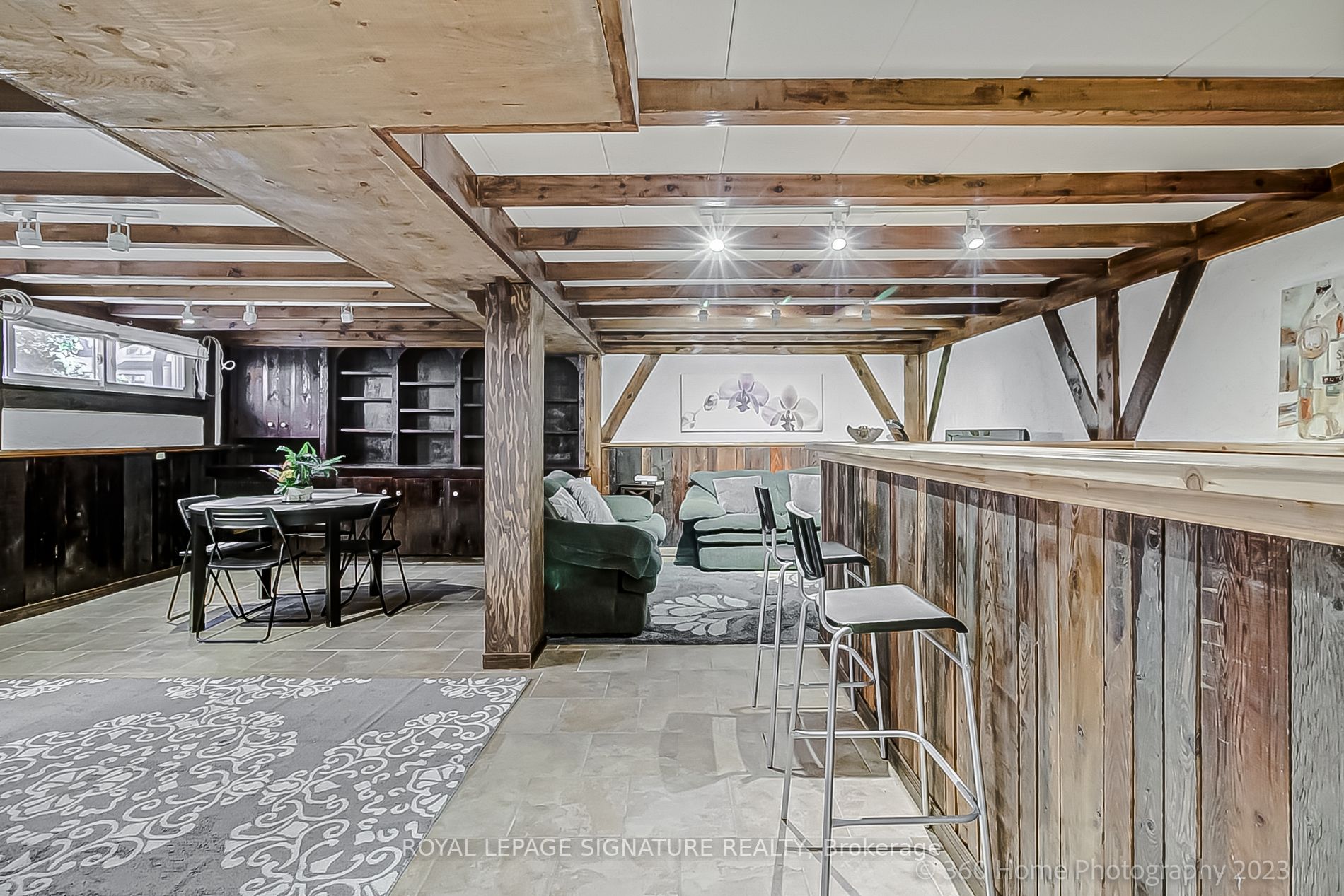 8 Wycliffe Cres