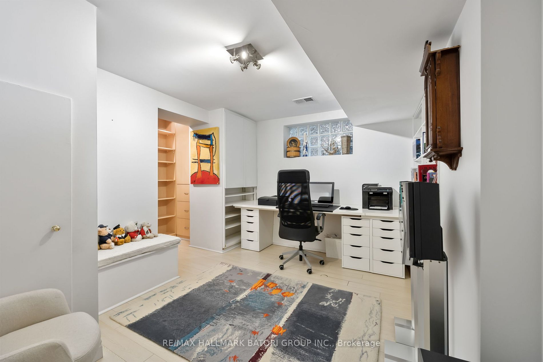 11 Saguenay Ave