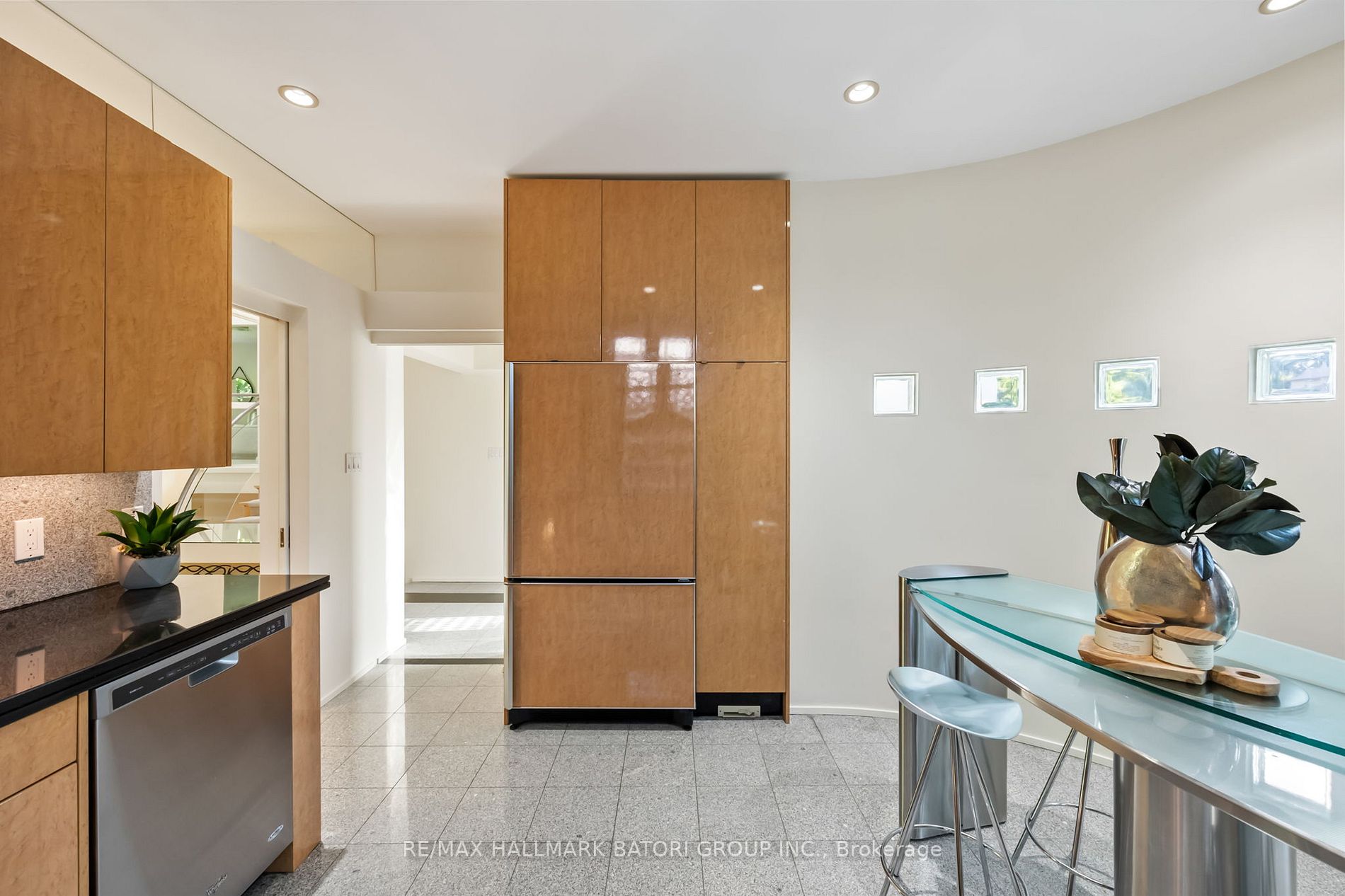 11 Saguenay Ave