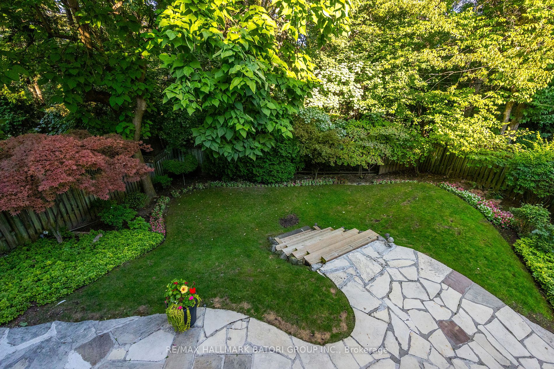 11 Saguenay Ave