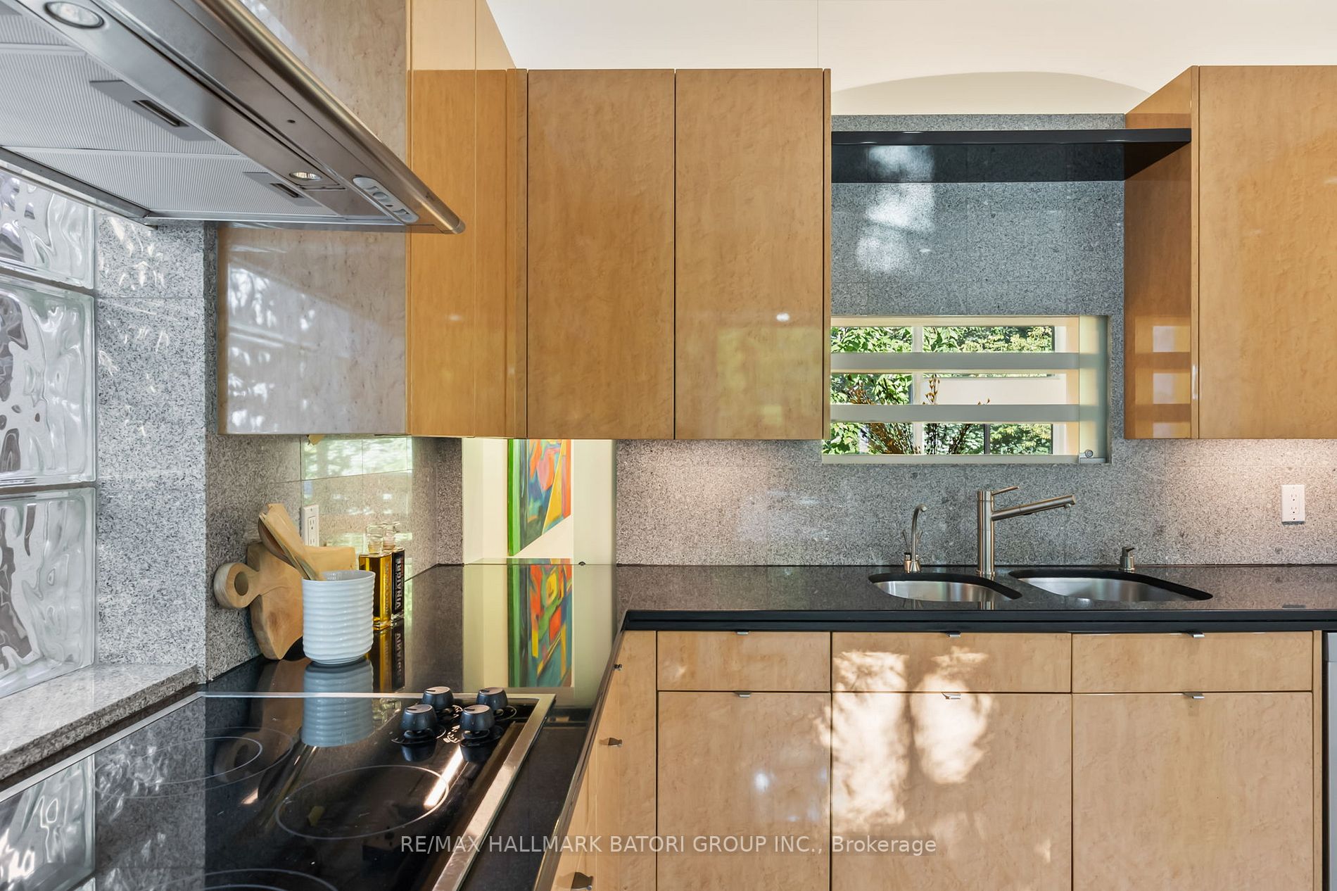 11 Saguenay Ave