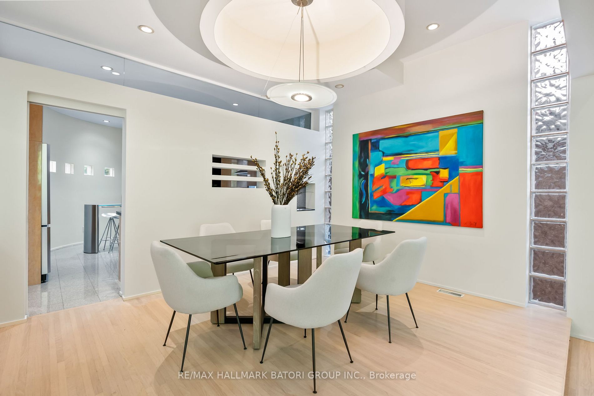 11 Saguenay Ave
