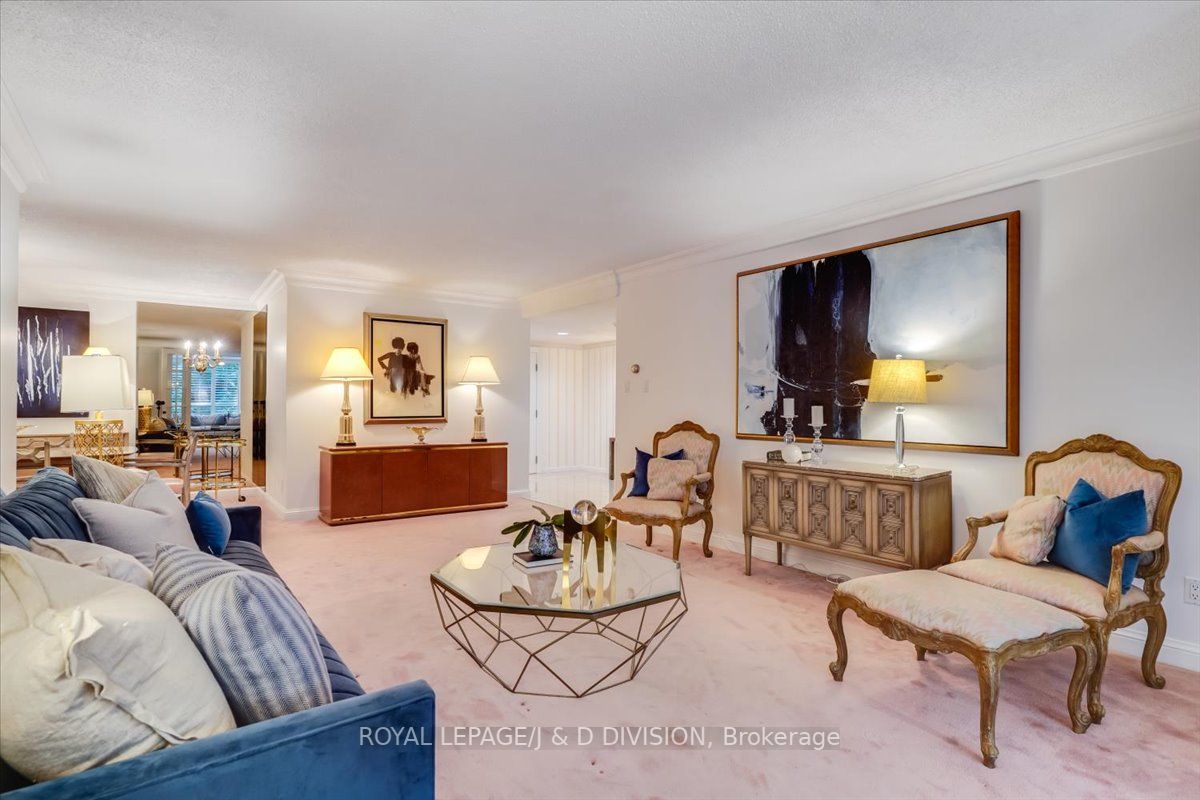 3800 Yonge St, #615