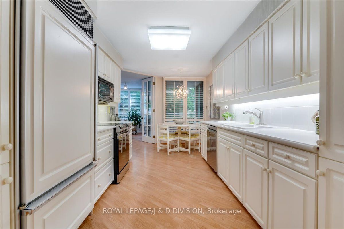 3800 Yonge St, #615
