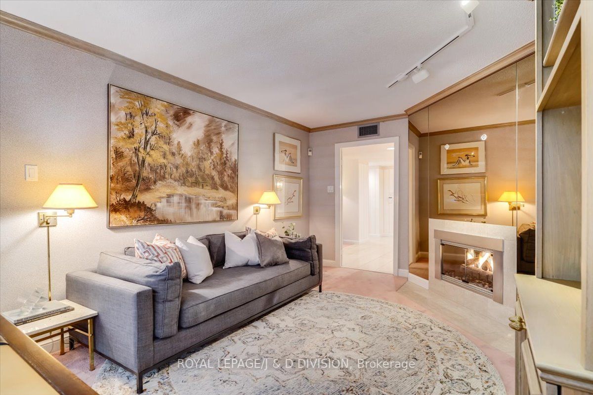 3800 Yonge St, #615