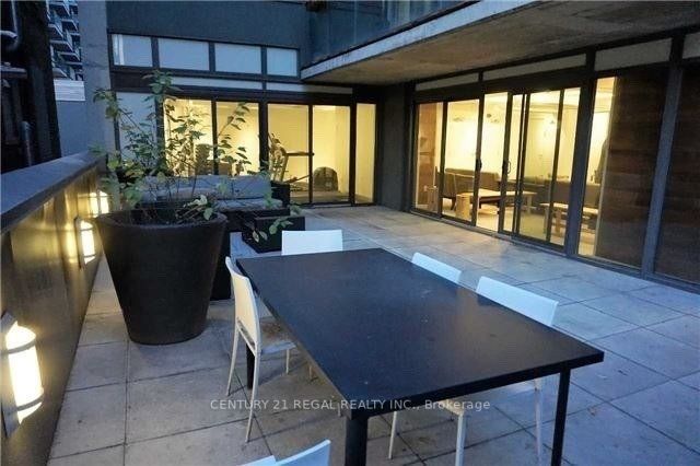 32 Camden St, #201