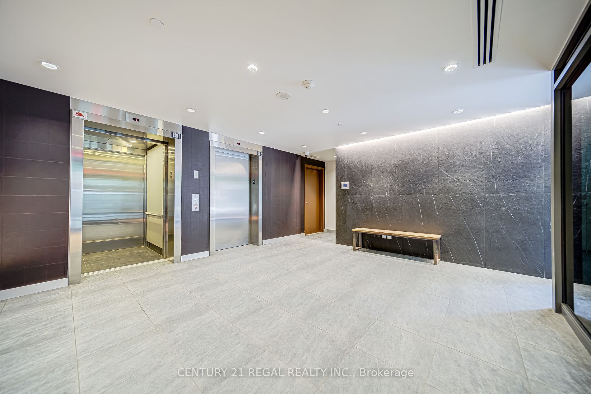 32 Camden St, #201