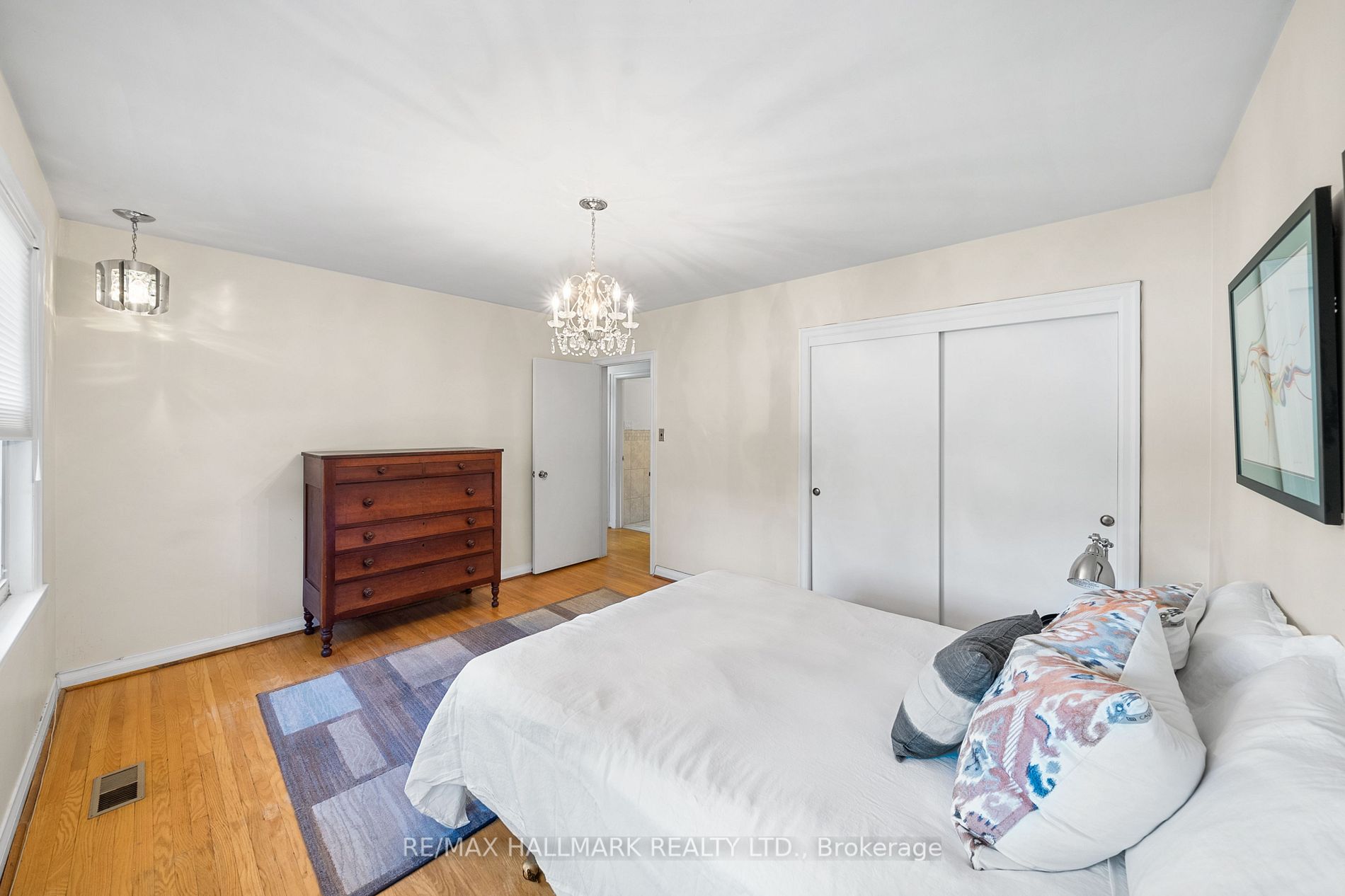 159 Newton Dr