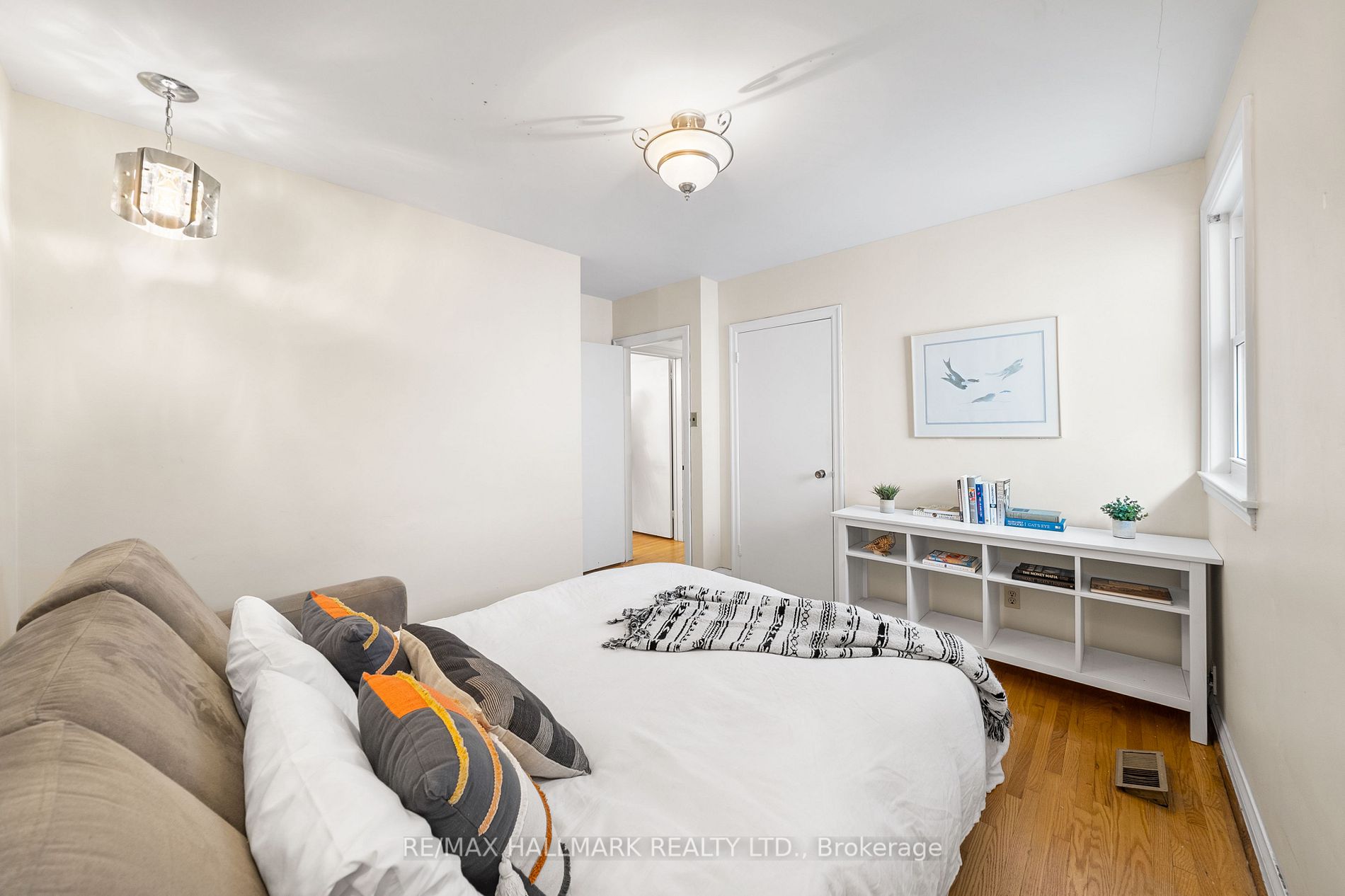 159 Newton Dr