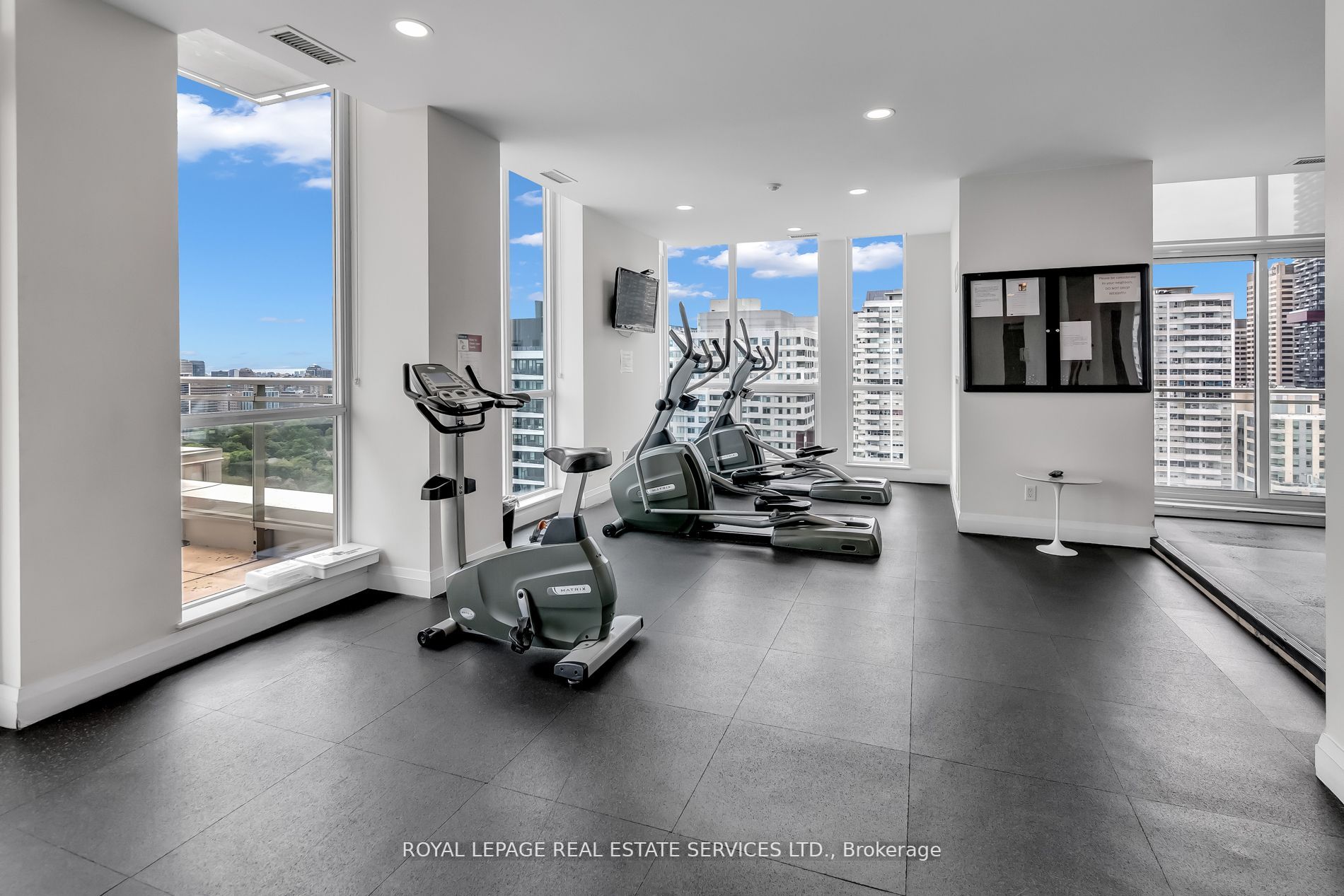 83 Redpath Ave, #210