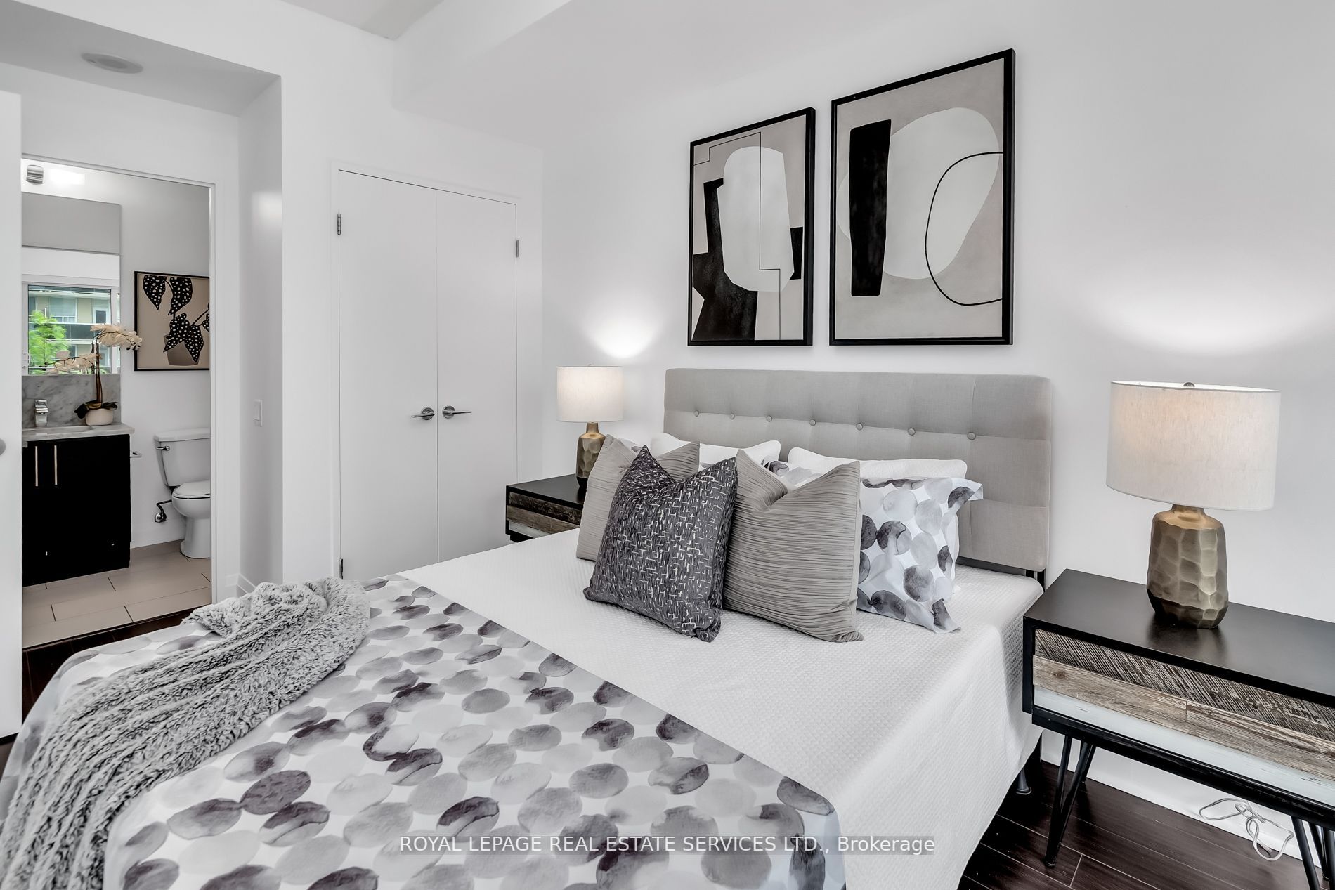 83 Redpath Ave, #210