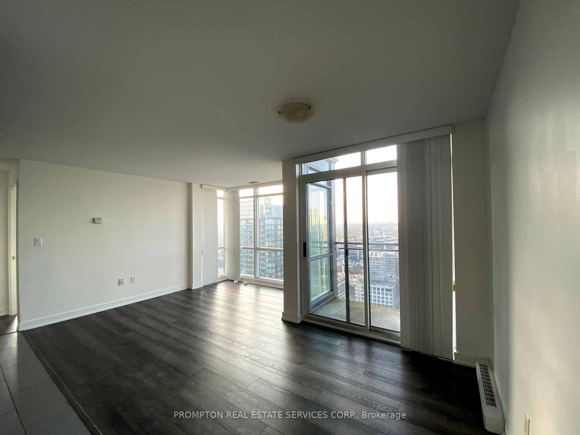 15 Fort York Blvd, #4703