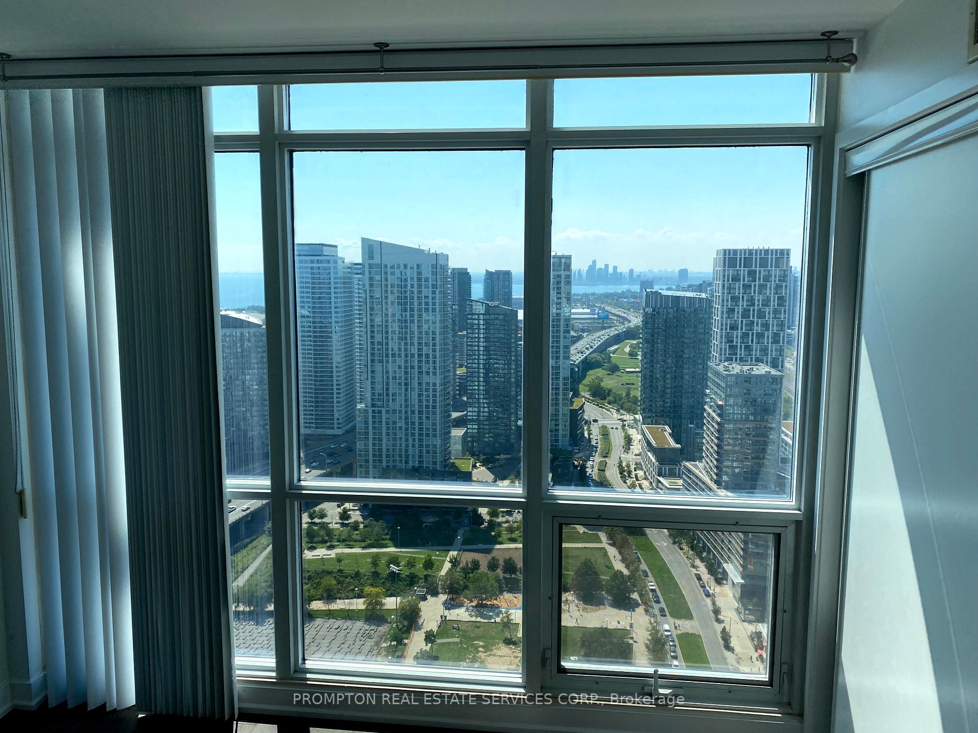 15 Fort York Blvd, #4703