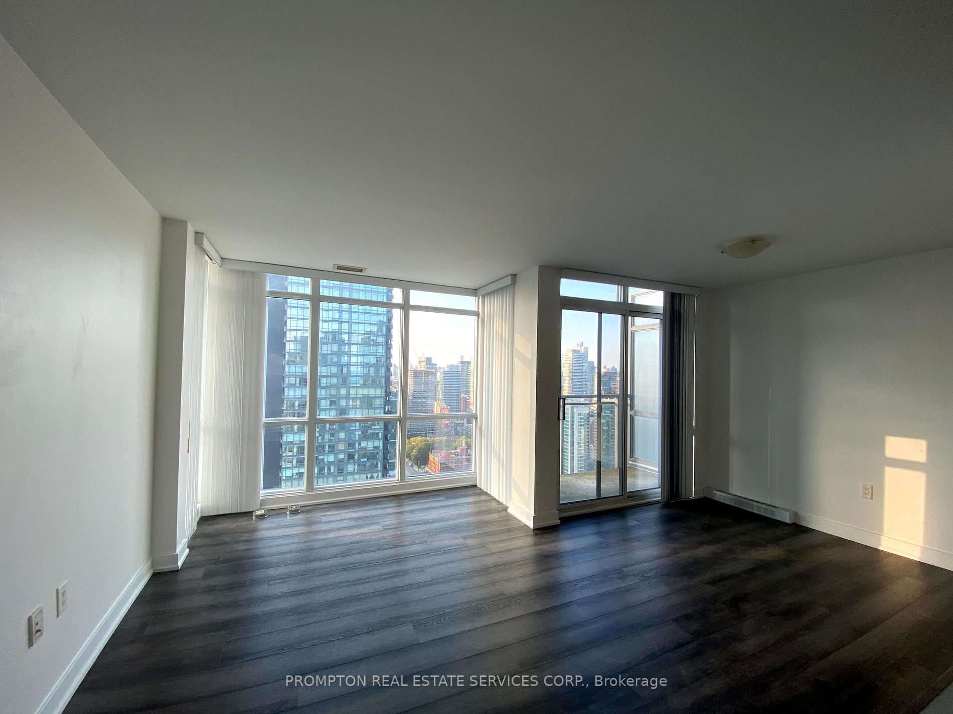 15 Fort York Blvd, #4703