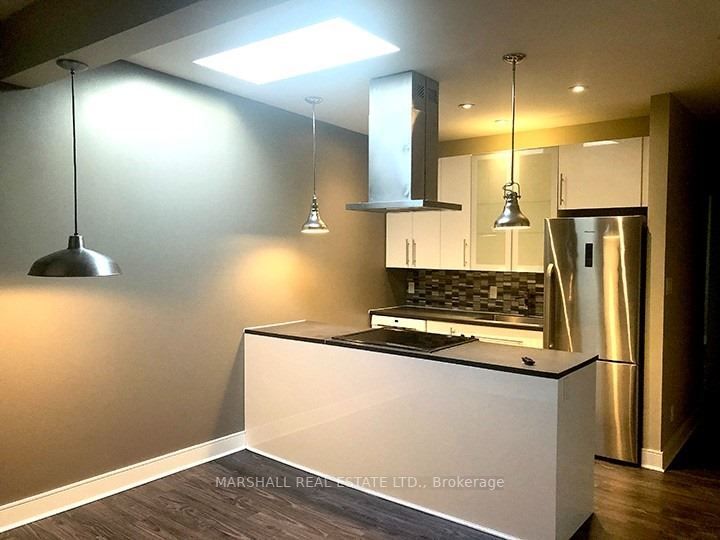 940 Eglinton Ave W, #2