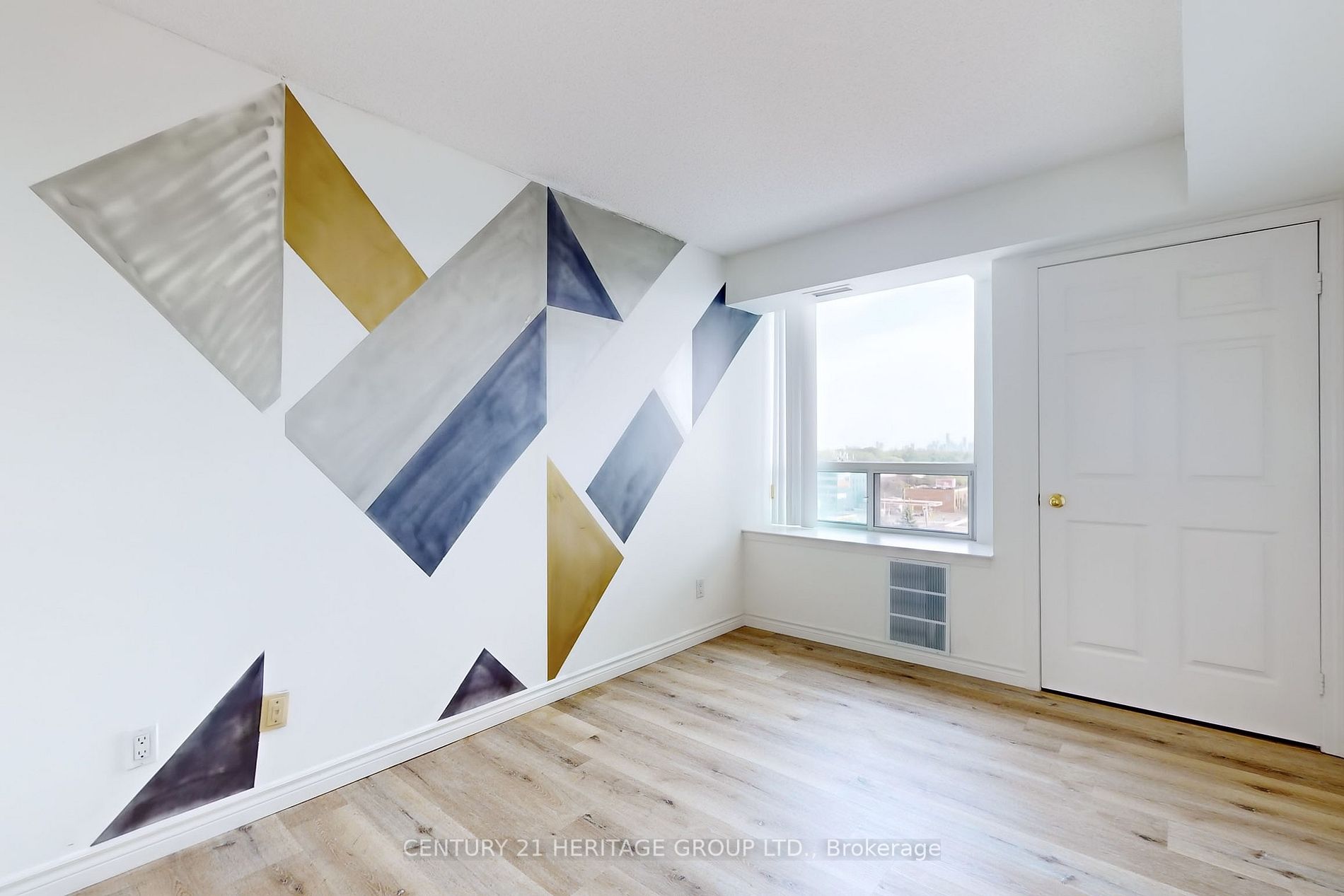 8 Covington Road, #1012