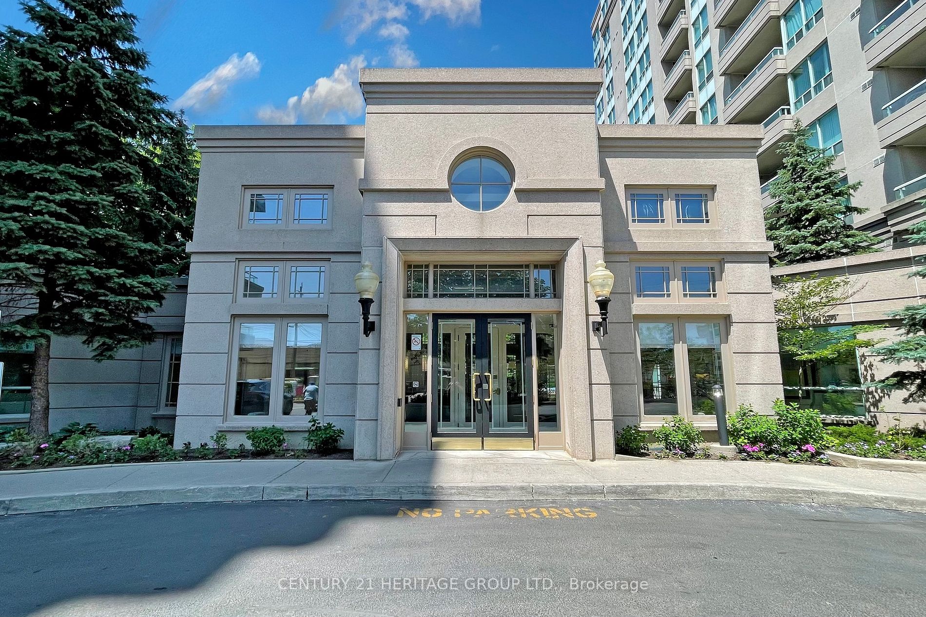 8 Covington Road, #1012
