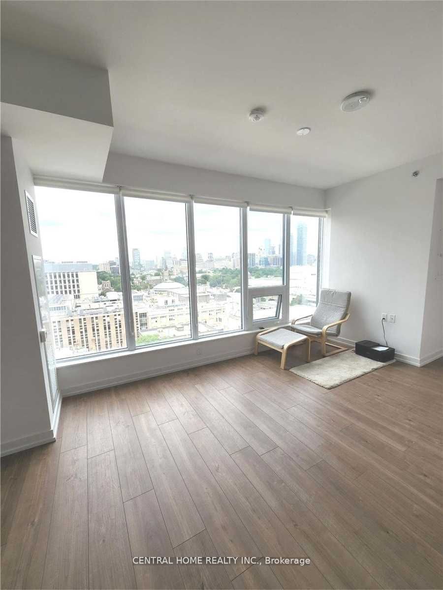 203 College St, #1406