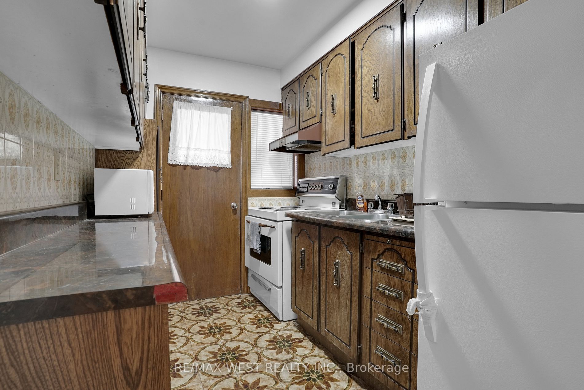 Listing C7010640 - Large Photo # 14