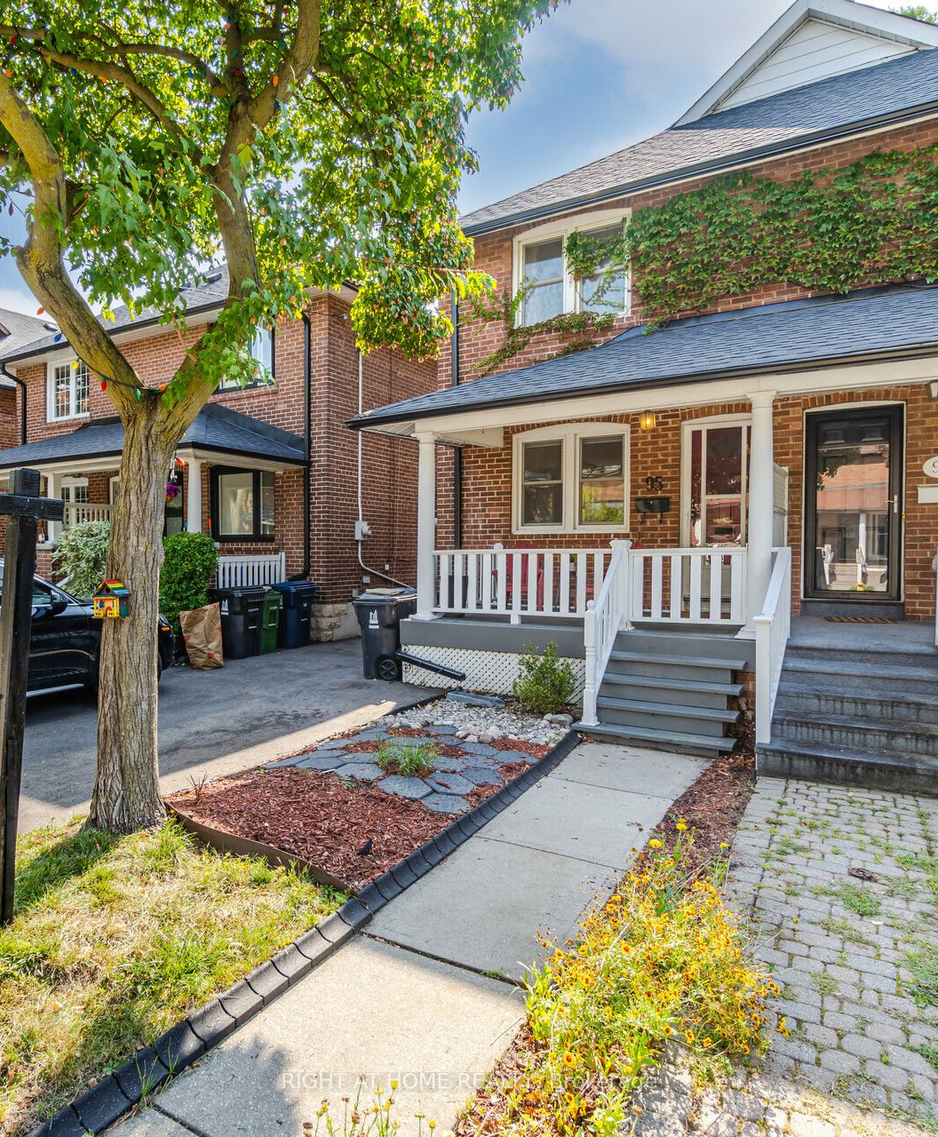 95 Douglas Ave