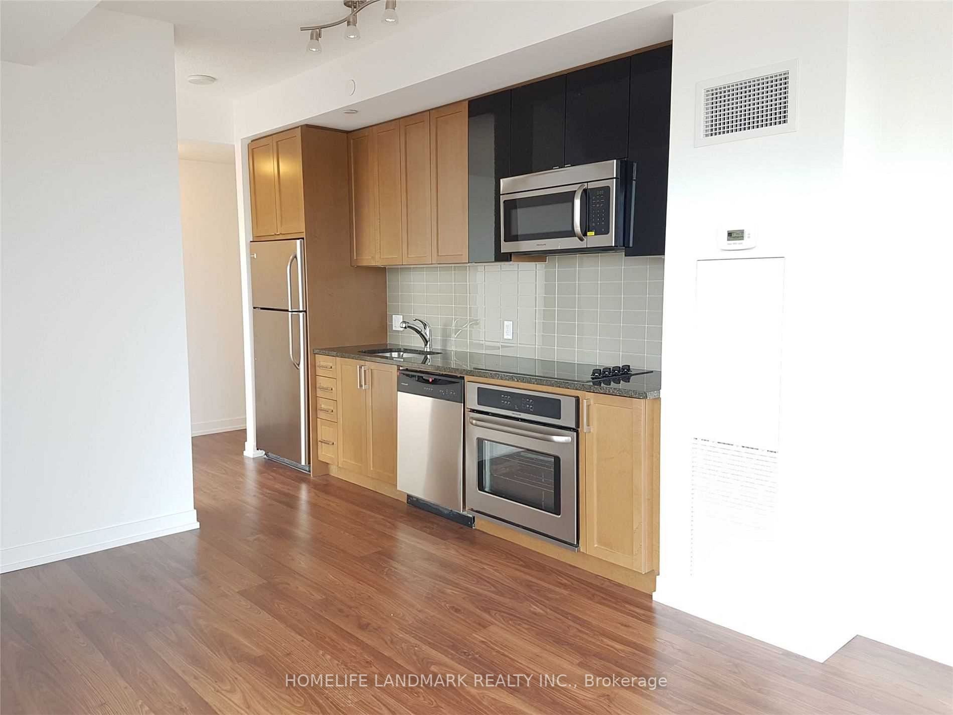 98 Lillian St S, #1315