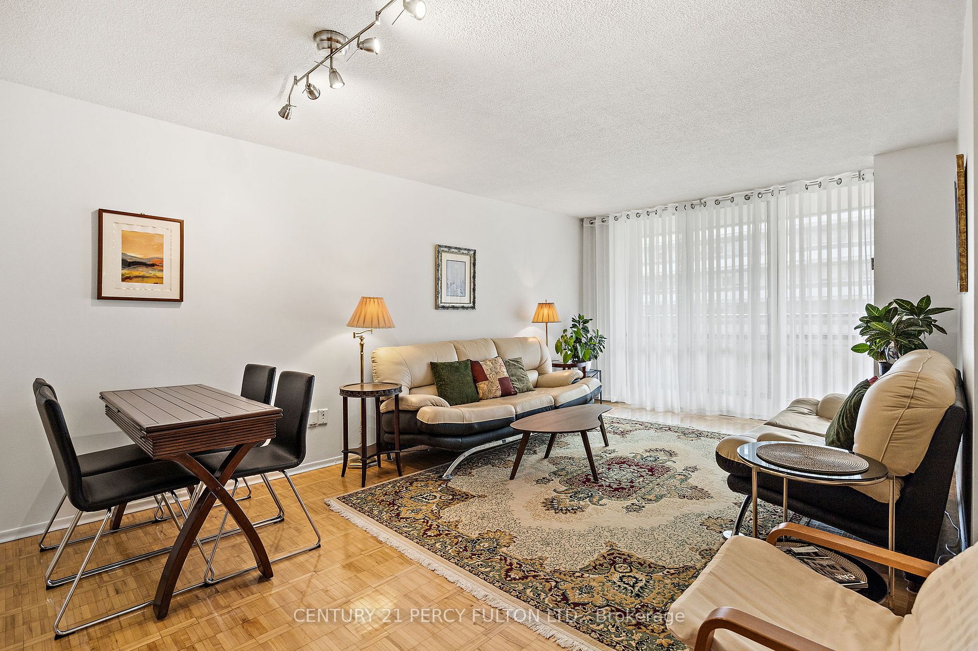 22 Shallmar Blvd, #605