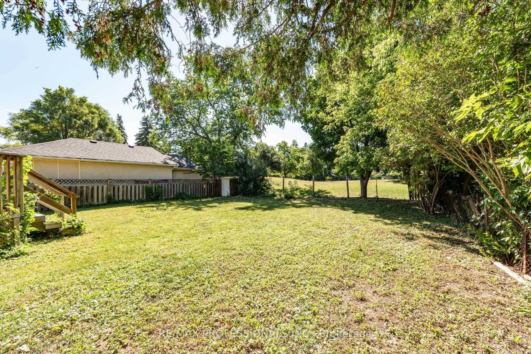 55 Bainbridge Ave, #Bsmt