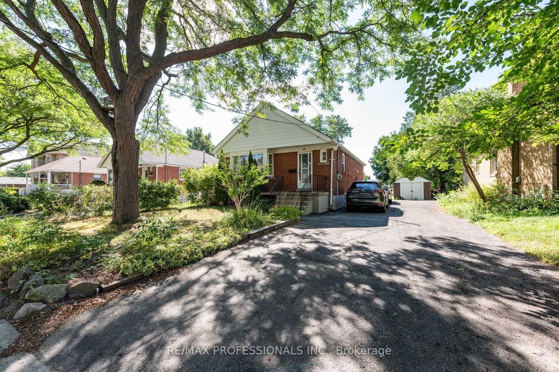 55 Bainbridge Ave, #Bsmt