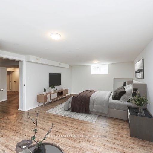 55 Bainbridge Ave, #Bsmt