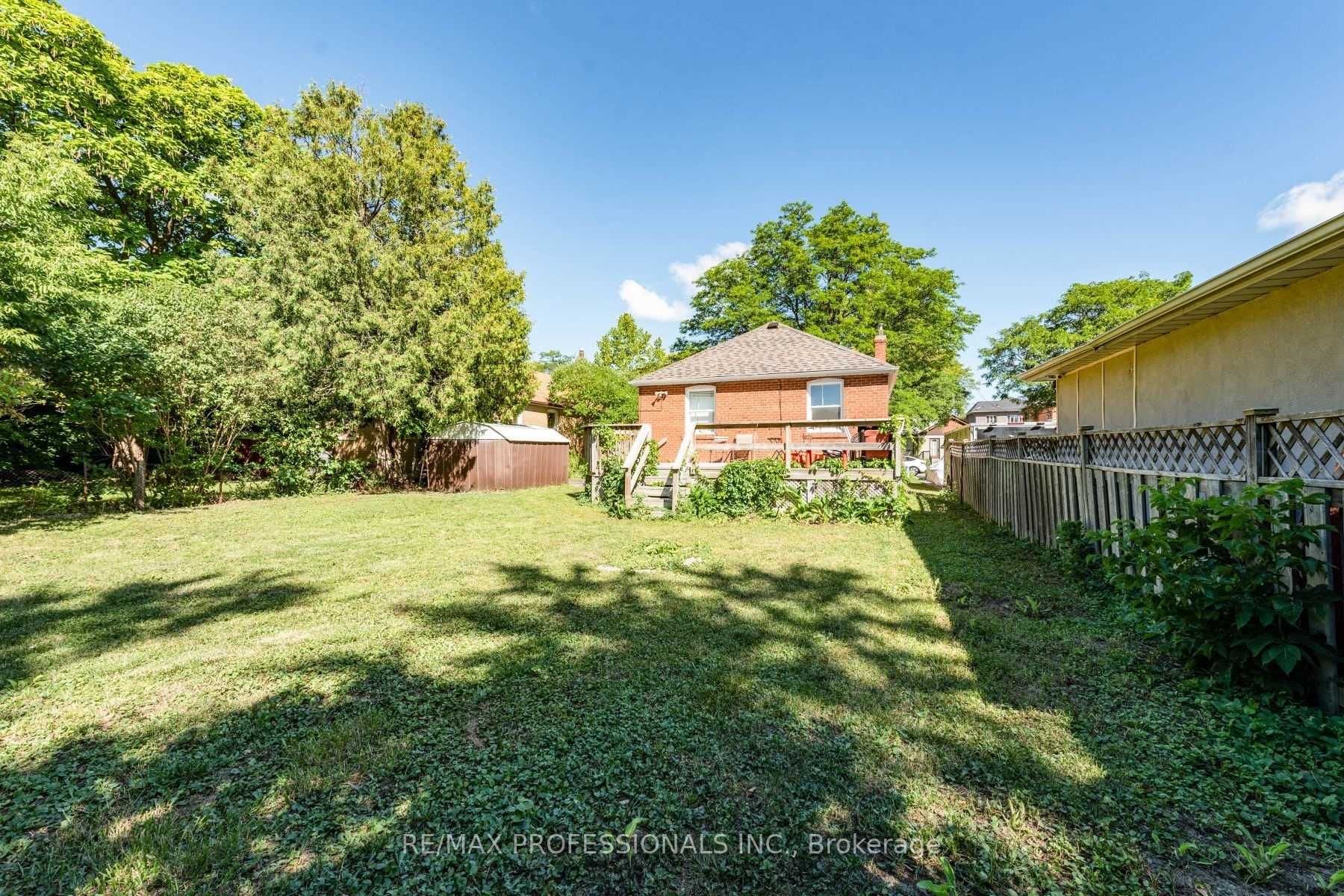 55 Bainbridge Ave, #Bsmt