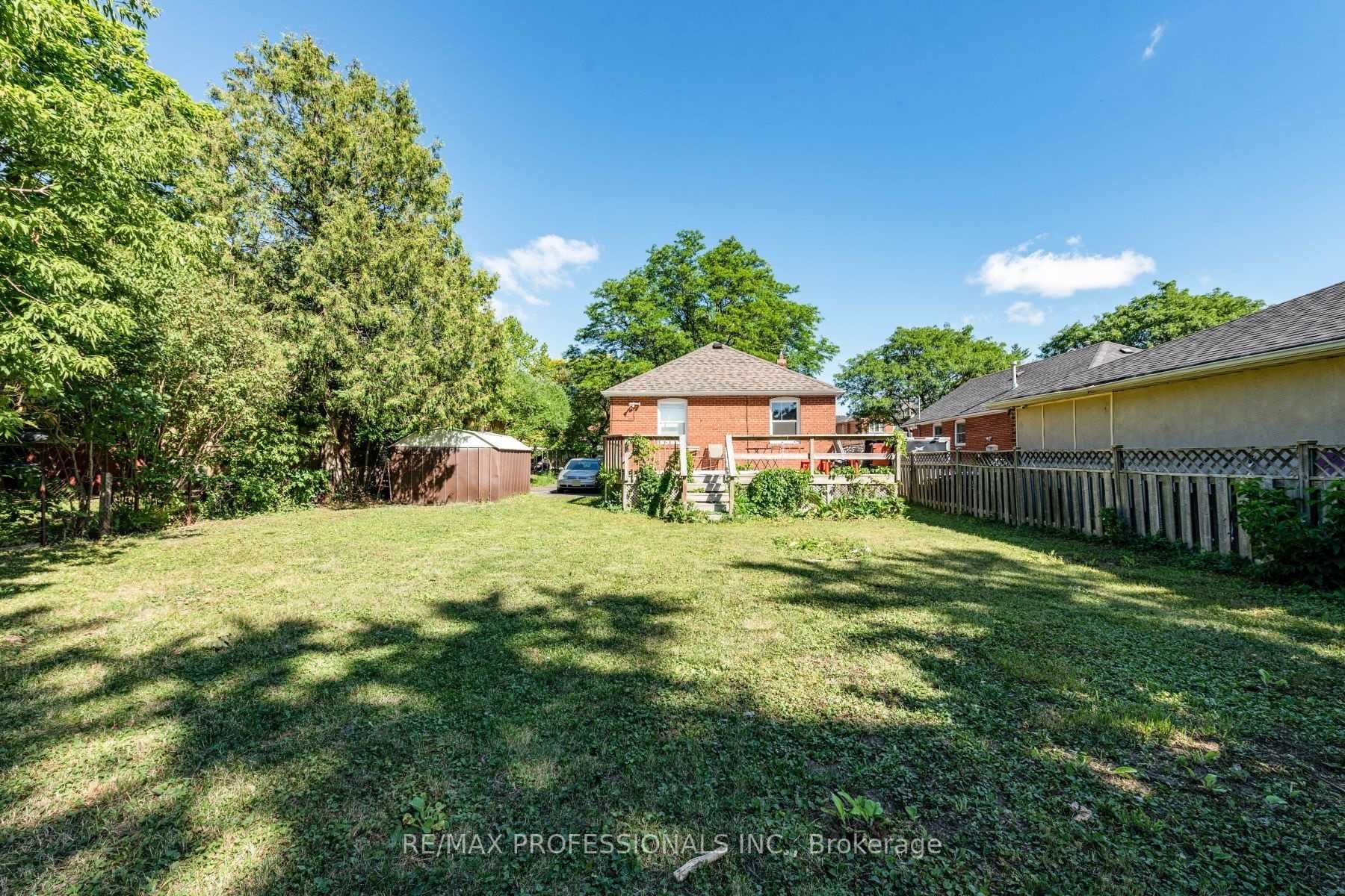 55 Bainbridge Ave, #Bsmt