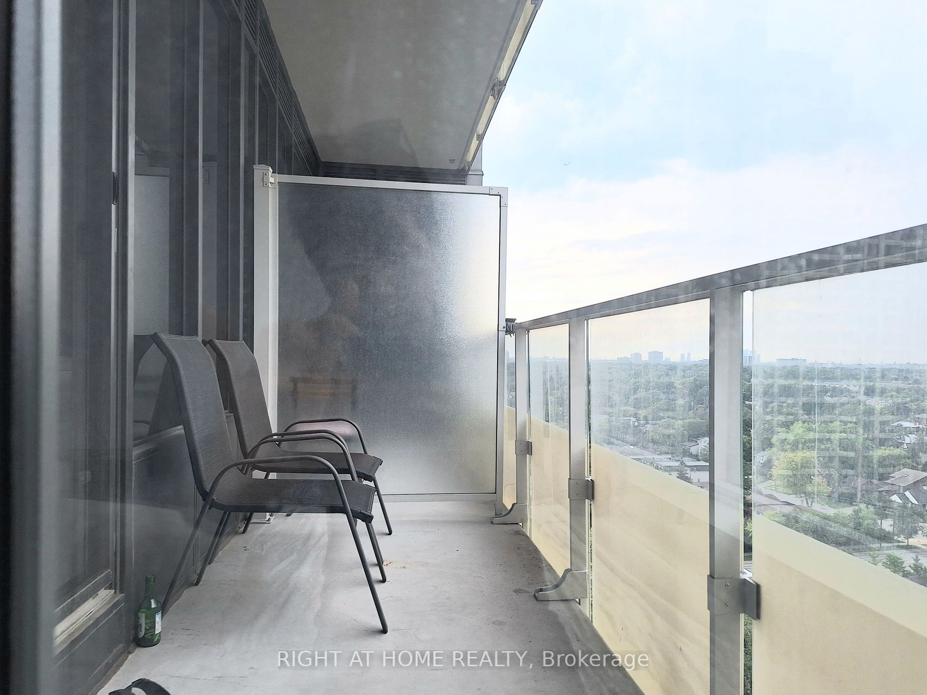 75 Canterbury Place, #1715