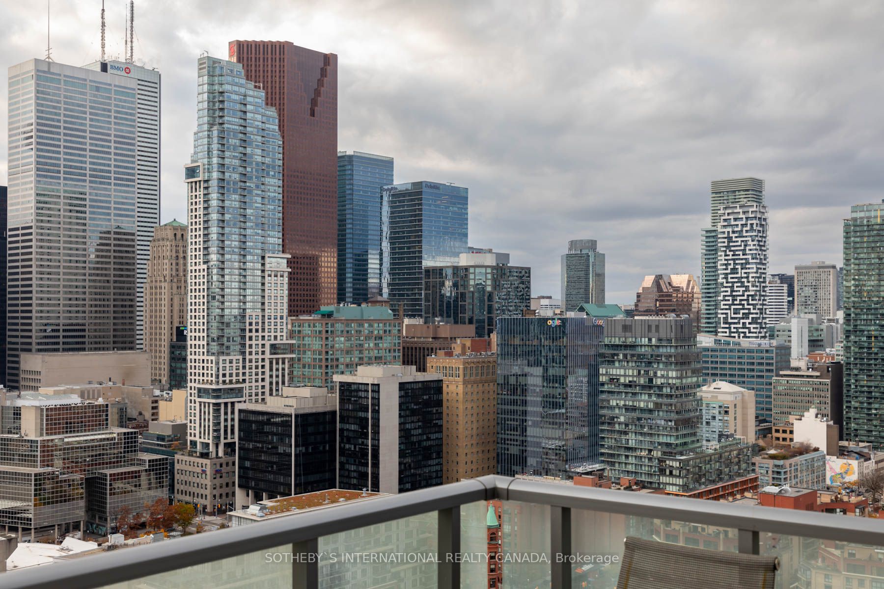 1 Market St, #2803