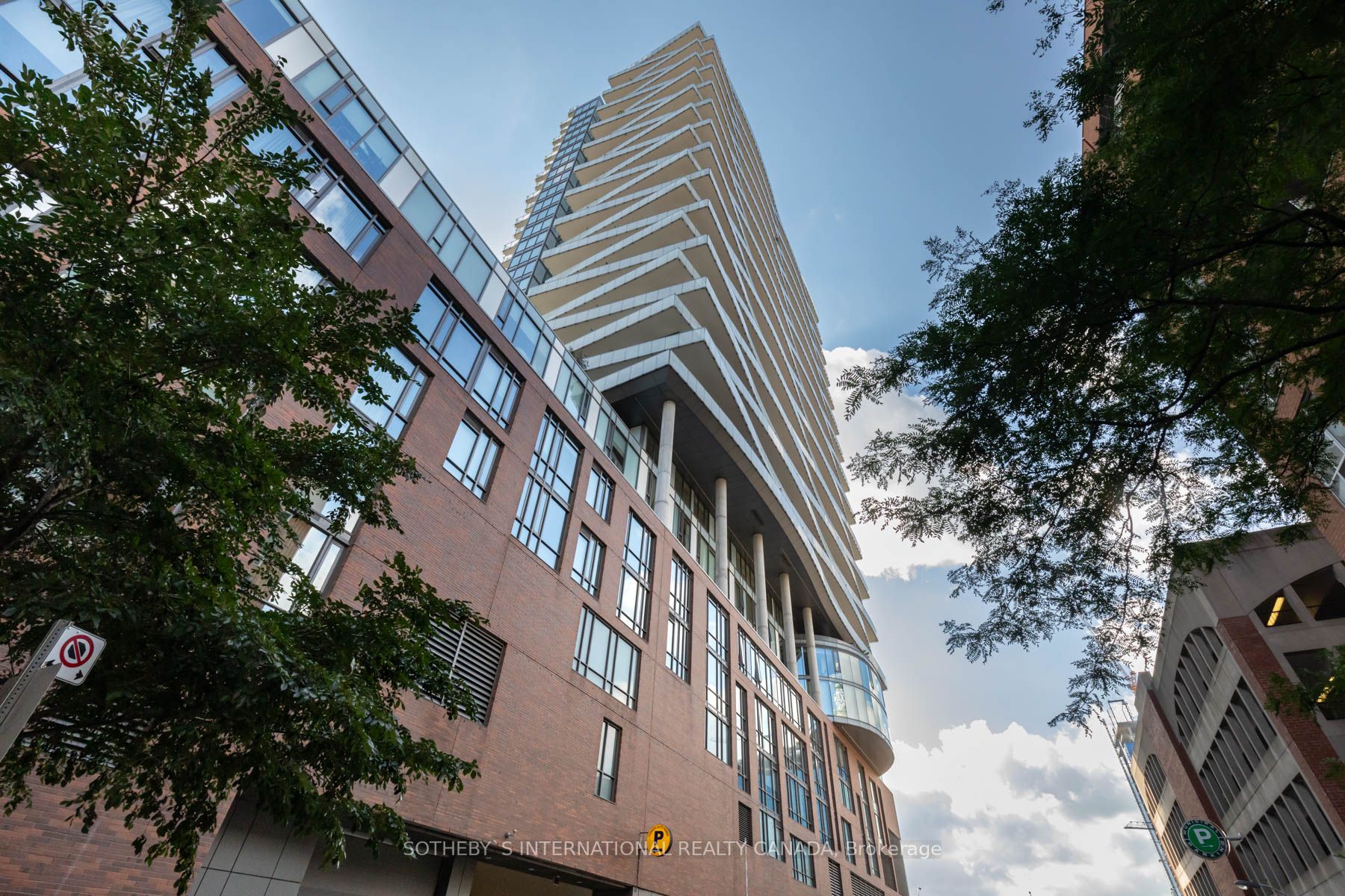 1 Market St, #2803