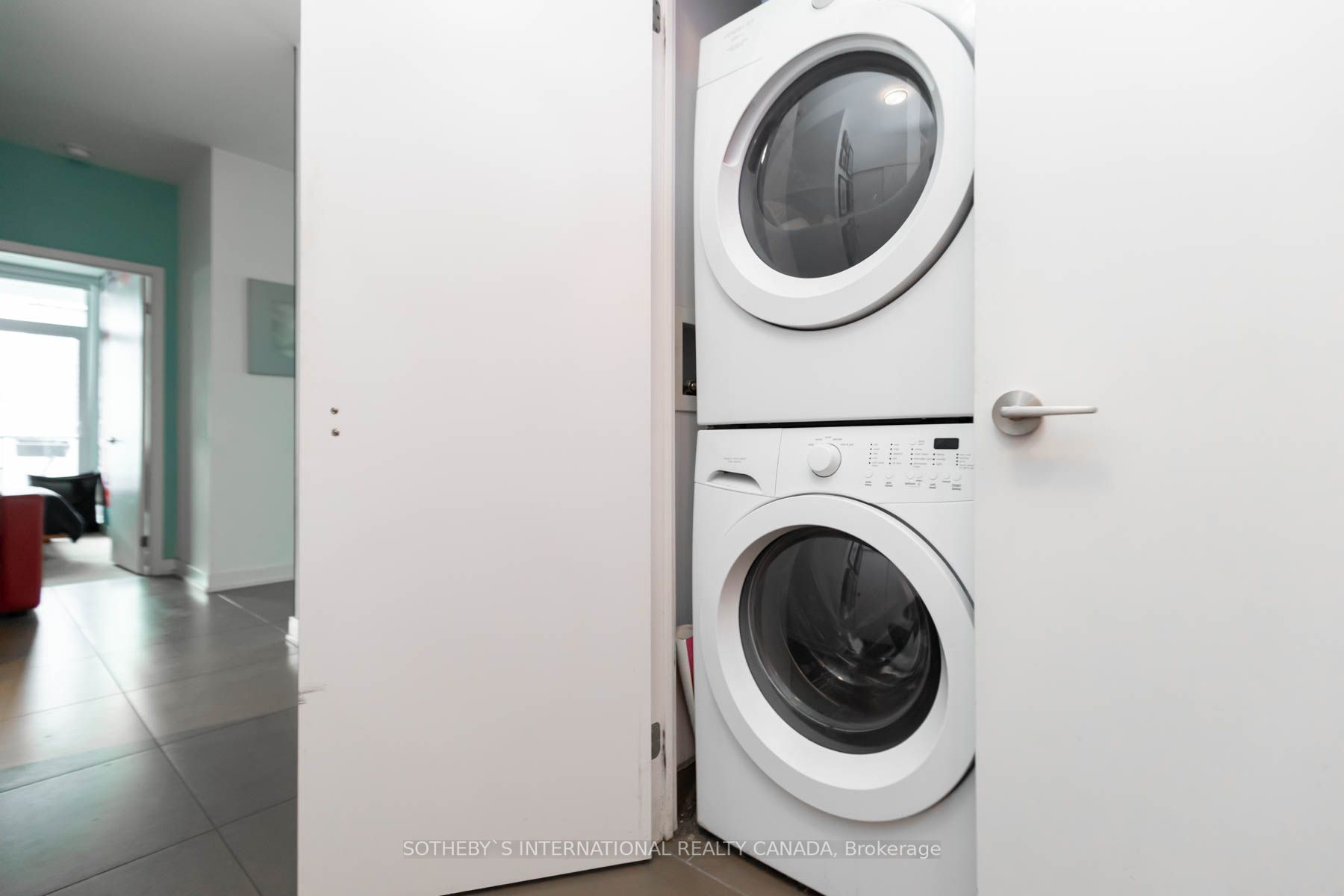 1 Market St, #2803
