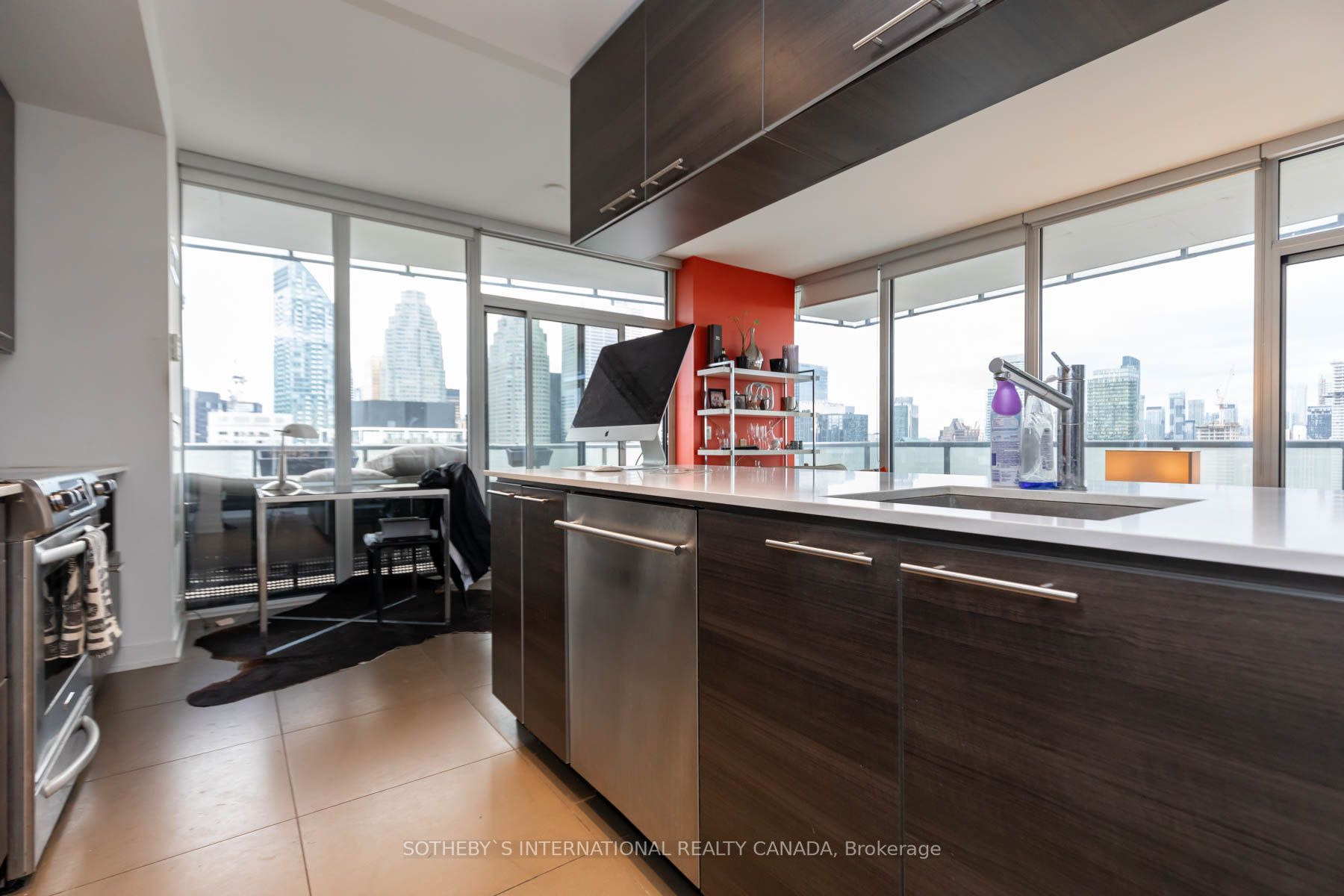 1 Market St, #2803