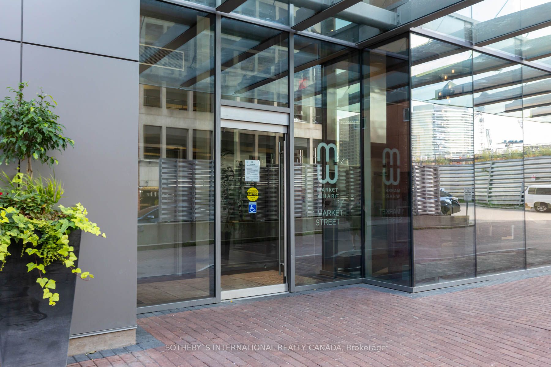 1 Market St, #2803