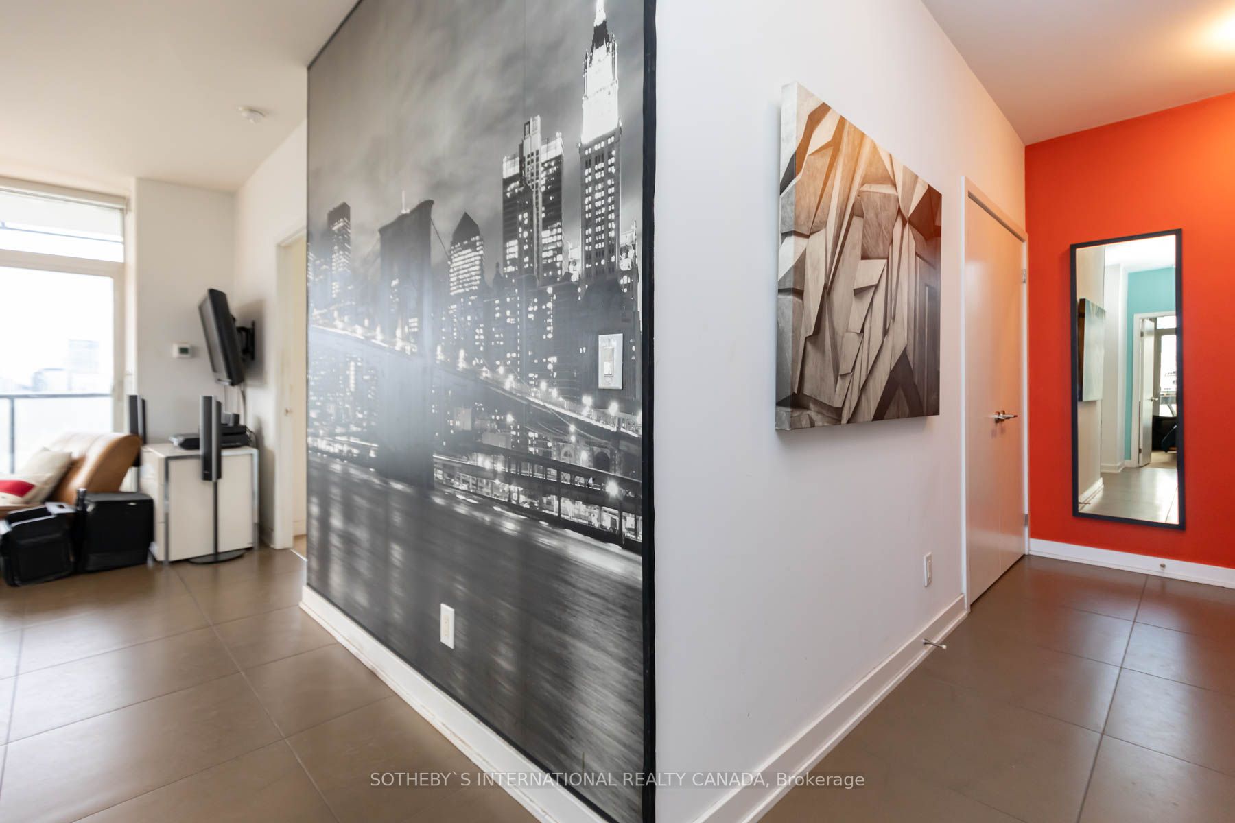 1 Market St, #2803