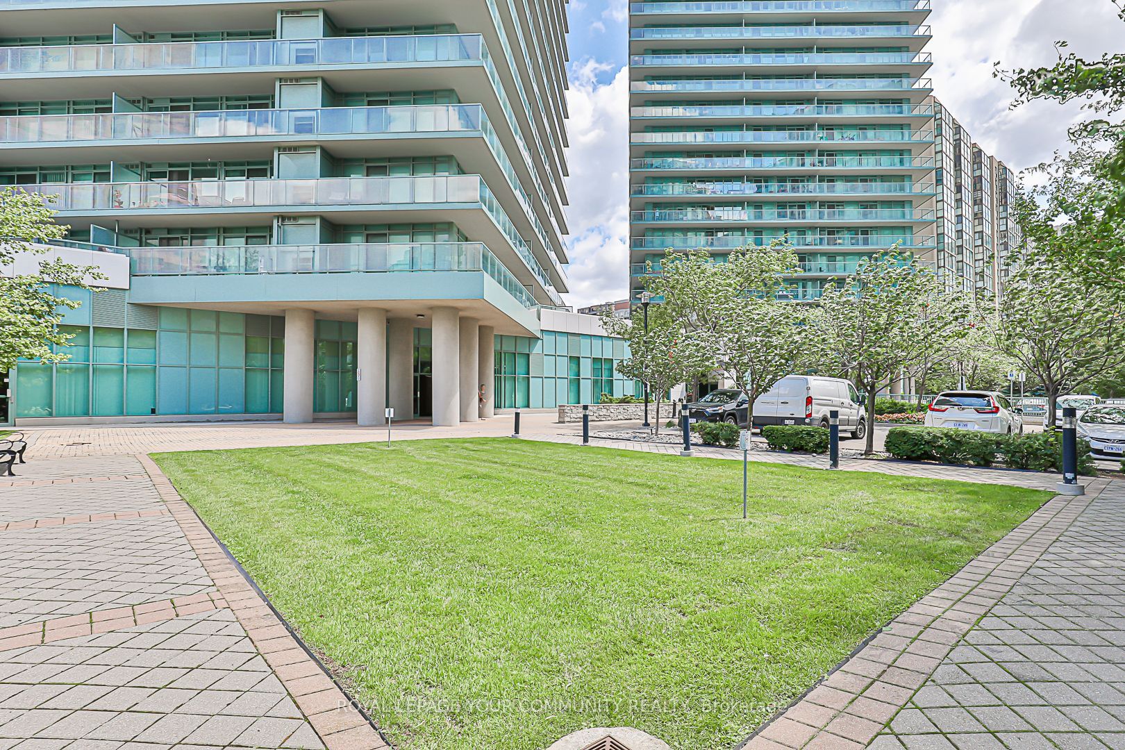 5508 Yonge St, #1603