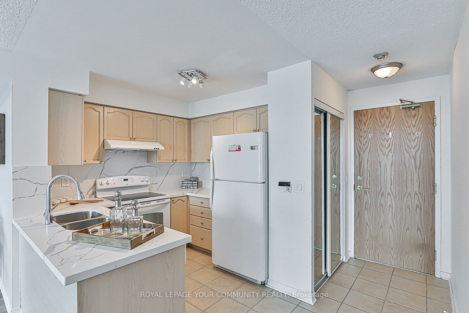 5508 Yonge St, #1603