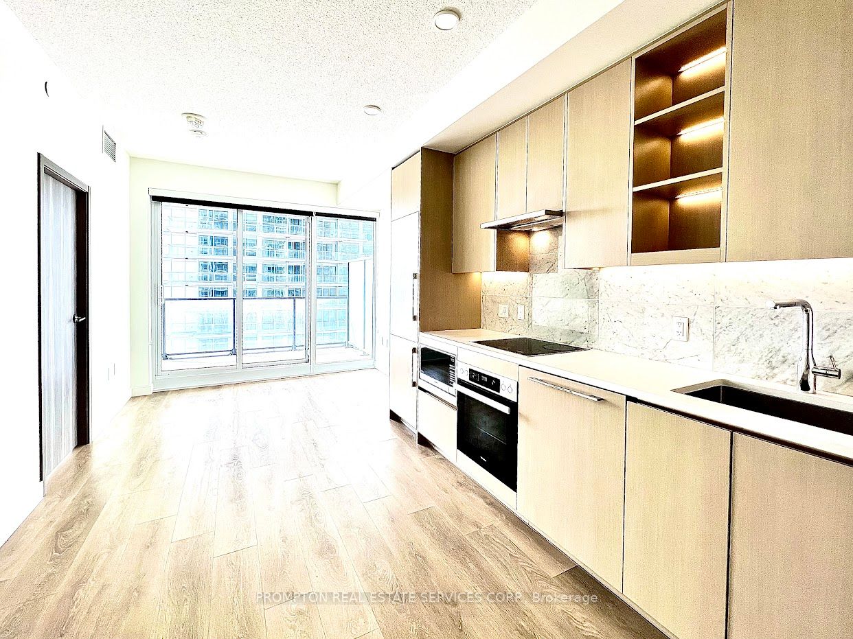 85 Mcmahon Dr, #1507