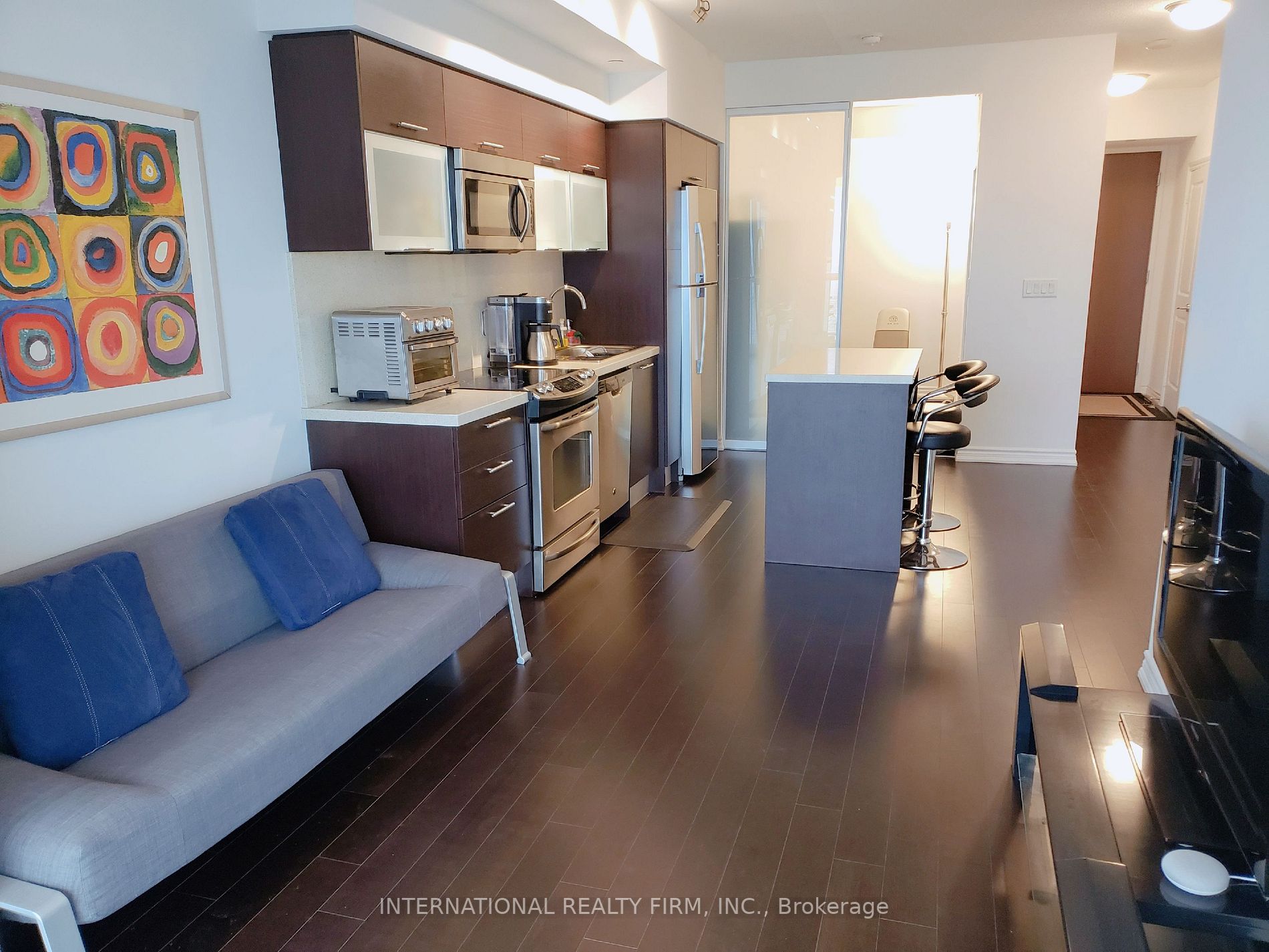 386 Yonge St, #3404