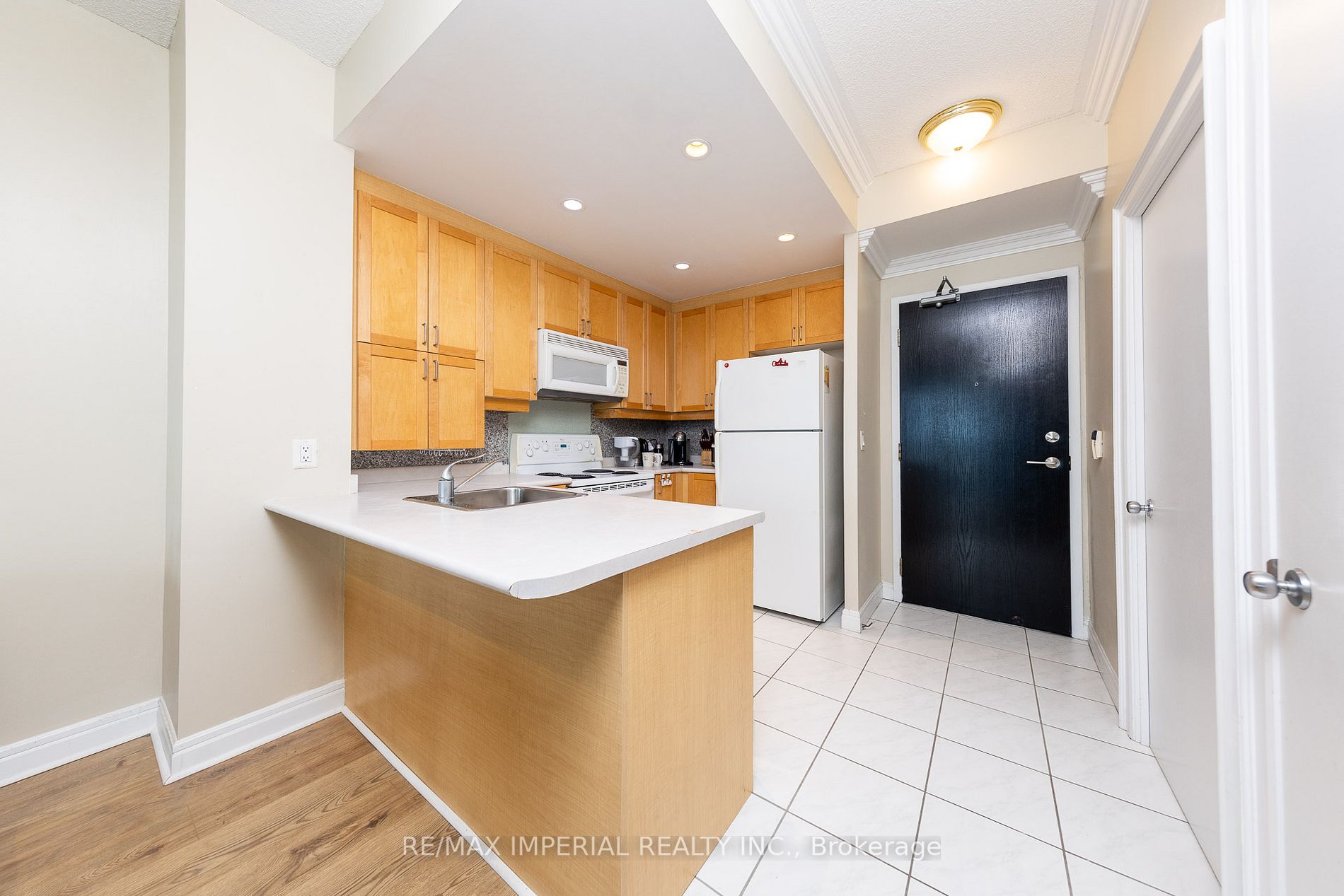 8 Park Rd, #3708