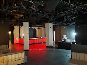 803 King St W