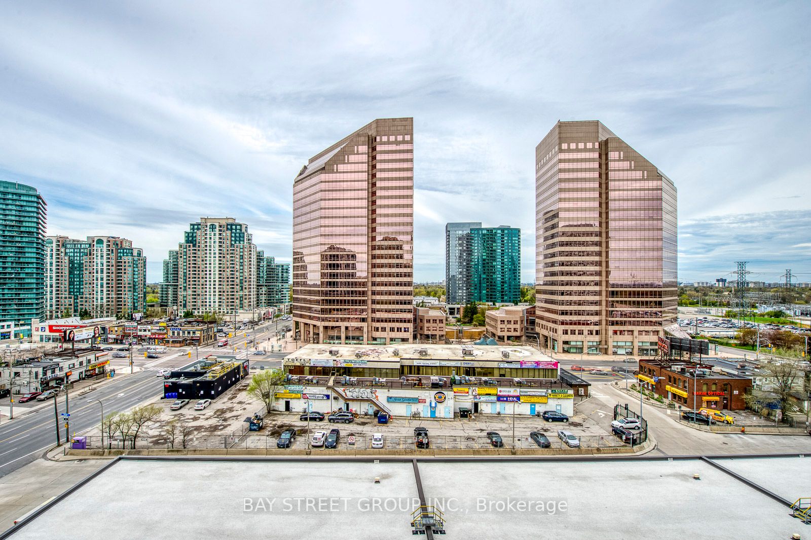 1 Pemberton Ave, #1008